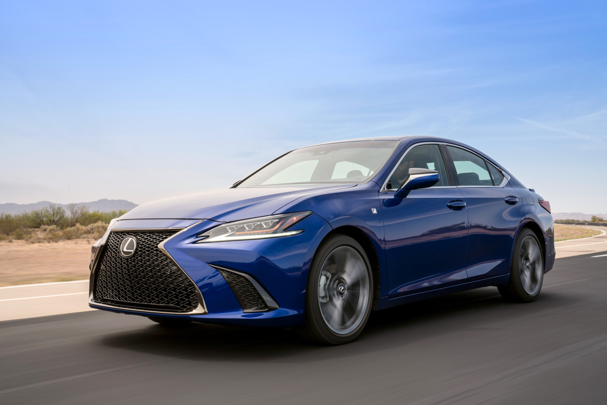 The 2019 Lexus ES Makes Its Debut, And I'm Really Digging It