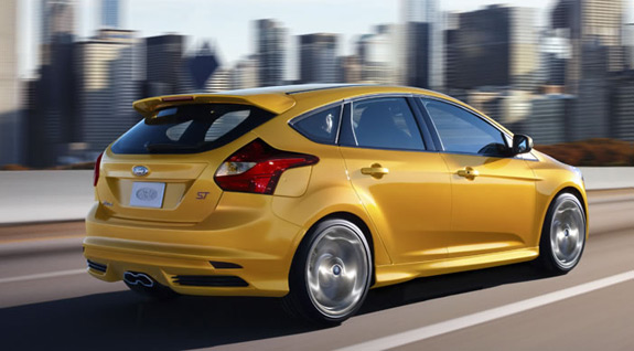 2013-Ford-Focus-ST-2