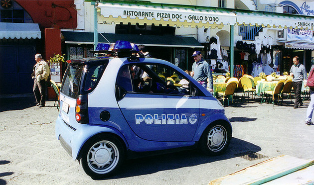 Italy-Smart-Police-Car