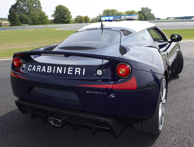 Romania-Lotus-Evora-S-Police-Car