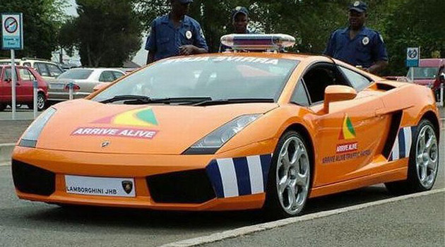 South-Africa-Lamborghini-Gallardo-Police-Car