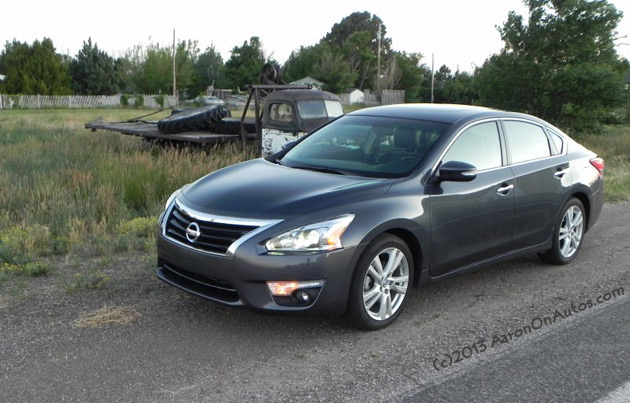 2013-Nissan-Altima-1