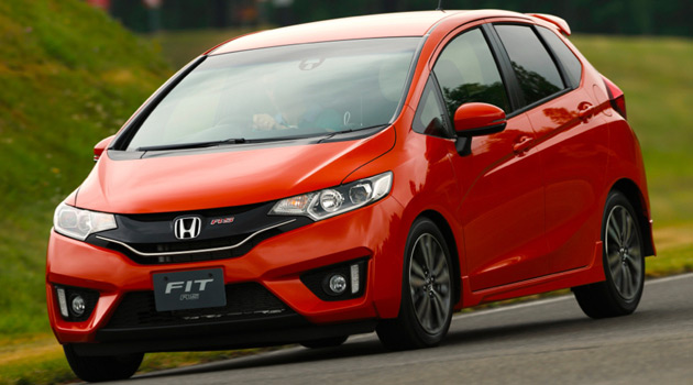 2015-Honda-Fit-1