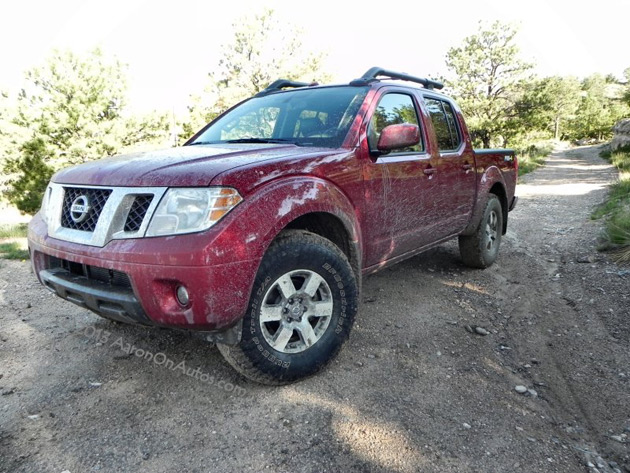 2013-Nissan-Frontier-Pro4X-4