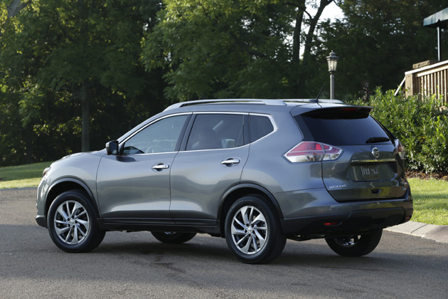 2014-Nissan-Rogue-2