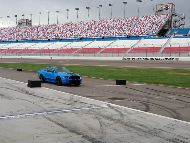 American Muscle Car Challenge - Ford Mustang Shelby GT500