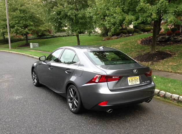 2014-Lexus-IS350-3