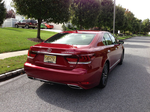 2013-Lexus-LS460-FSPORT-2