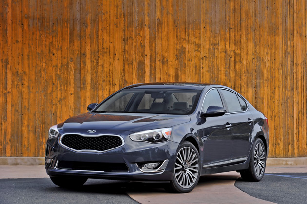 2014-Kia-Cadenza-2