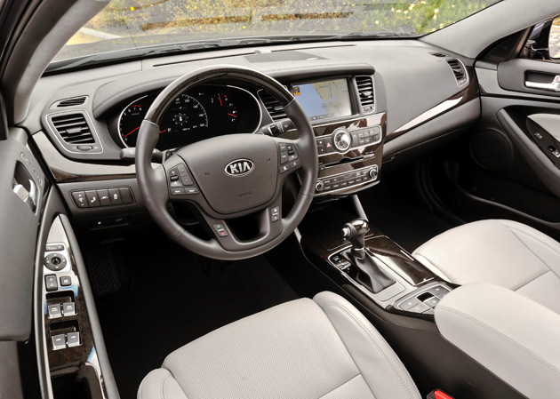 2014-Kia-Cadenza-4