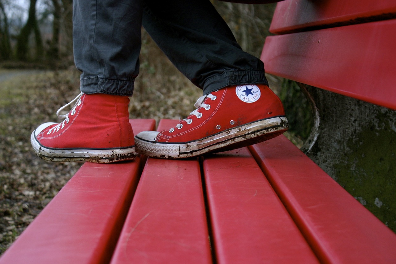 how to clean converse shoes