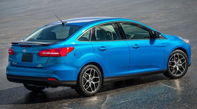 2015-Ford-Focus-Sedan2