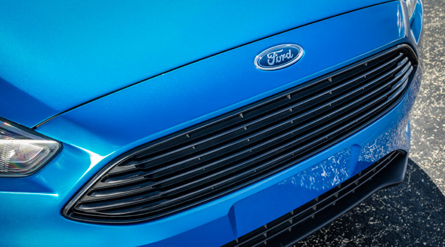 2015-Ford-Focus-Sedan3