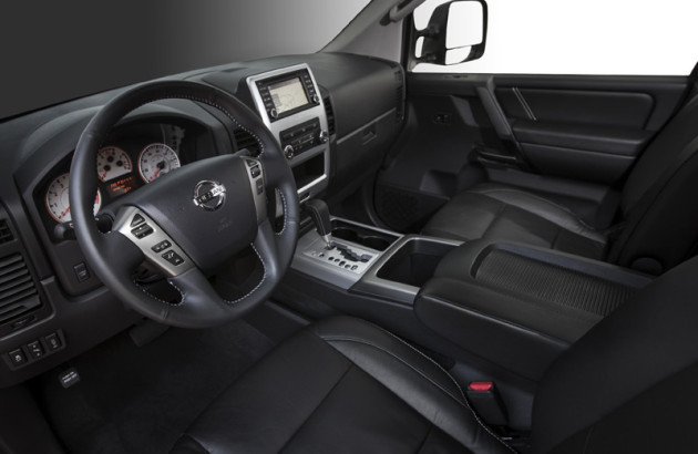 2014_Nissan_Titan_4