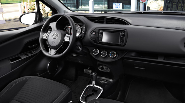 2015_Toyota_Yaris_3