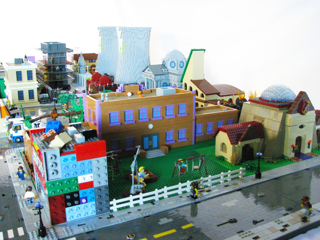 TheSimpsons-LEGO-5