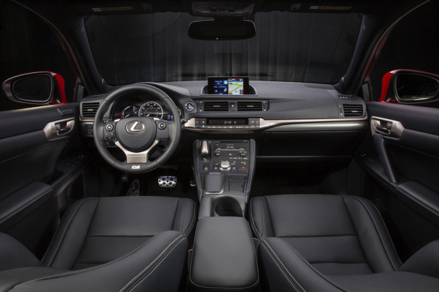 2014-Lexus-CT200h-4