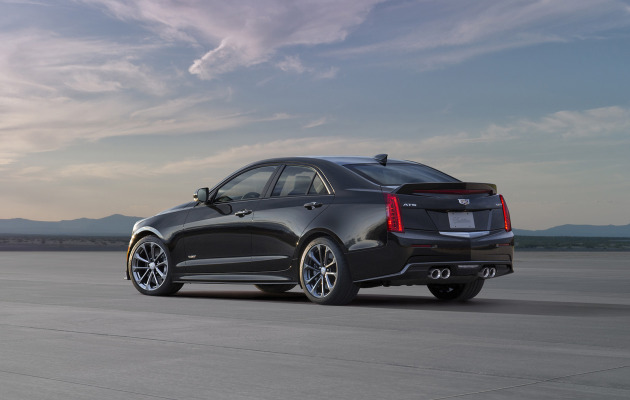 2016-Cadillac-ATS-V-Sedan-2