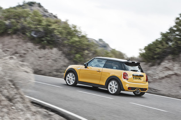 2014-MINI-Cooper-S-2