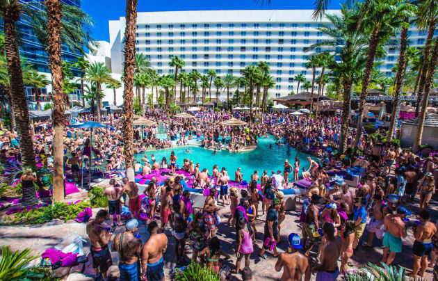 Hard-Rock-Hotel-Pool-Las-Vegas
