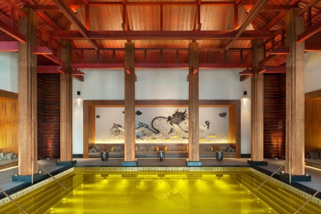 St-Regis-Gold-Energy-Pool-Lhasa-Resort