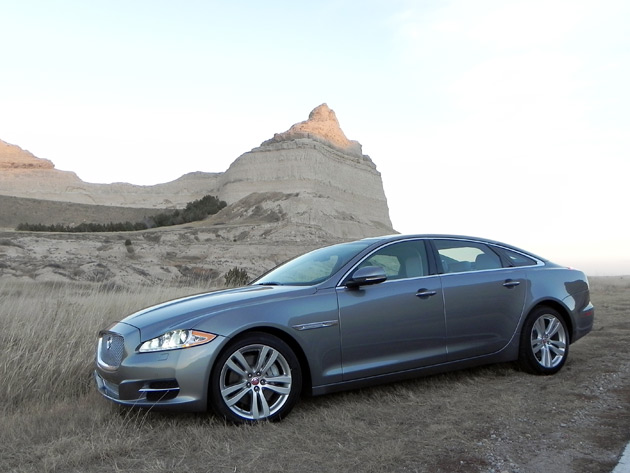 2015-Jaguar-XJL-1