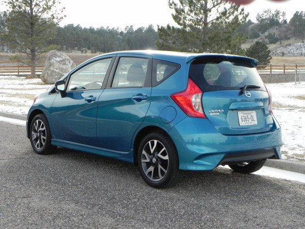 2015-Nissan-Versa-Note-2