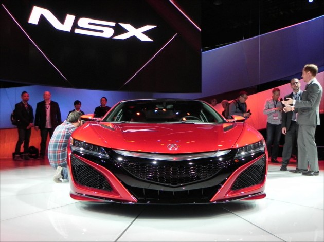 Acura NSX - front 1