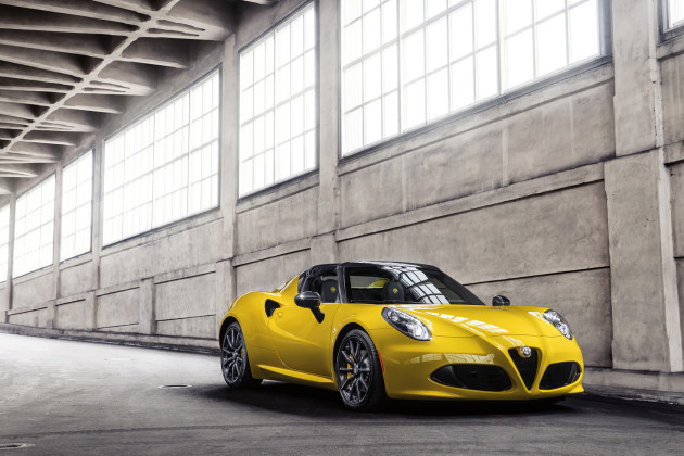 Alfa-Romeo-4C-Spider-1