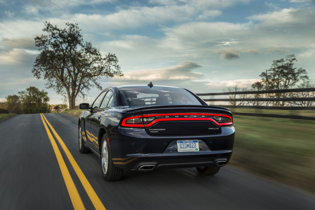2015-Dodge-Charger-2