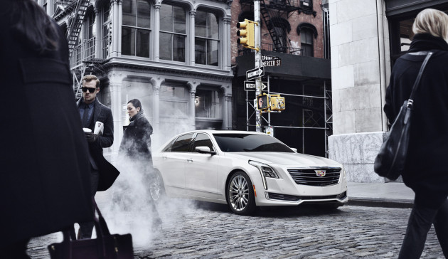 2016-Cadillac-CT6-1