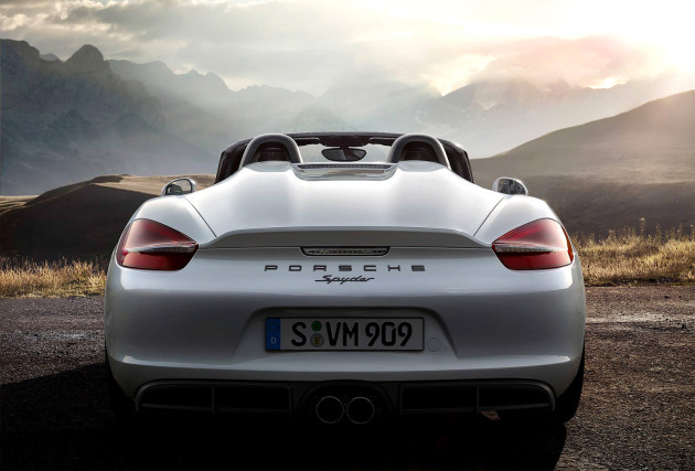 2016-Porsche-Boxster-Spyder-5