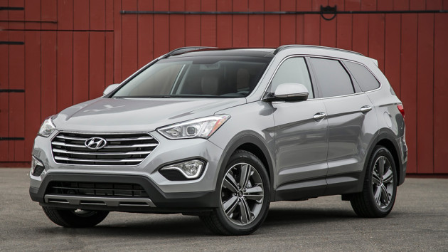 2015-Hyundai-Santa-Fe-1