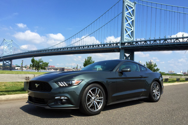 2015-Ford-Mustang-EcoBoost-1