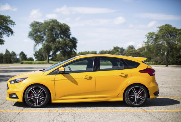 2015-Ford-Focus-ST-2