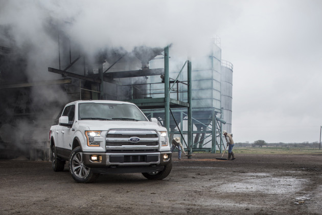 2015FordF150KingRanch_02