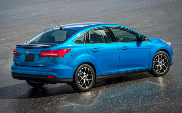 2015-Ford-Focus-2