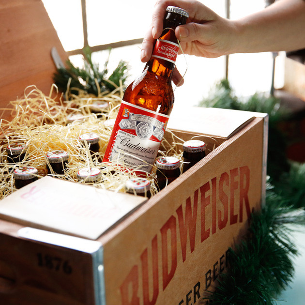 Budweiser-Holiday-Crate-3