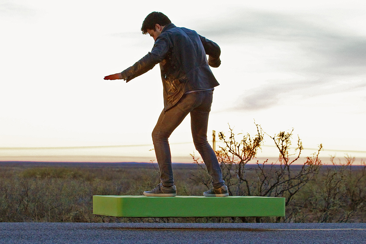 Svinde bort mor jul Arca Has Built An Actual Hoverboard.. But It Costs A Small Fortune!