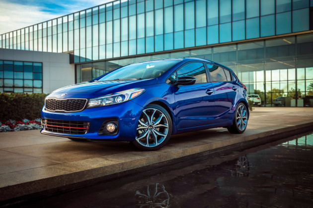 2017-Kia-Forte5-1