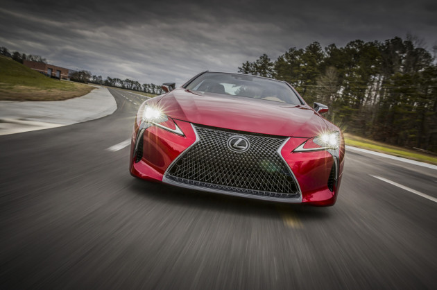 2017-Lexus-LC-500_3