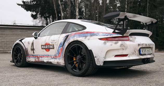 Porsche-911-GT3-RS-Distressed-Martini-Wrap-2