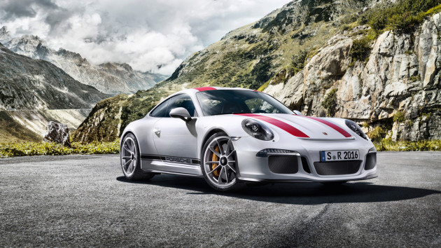 Porsche-911R-1