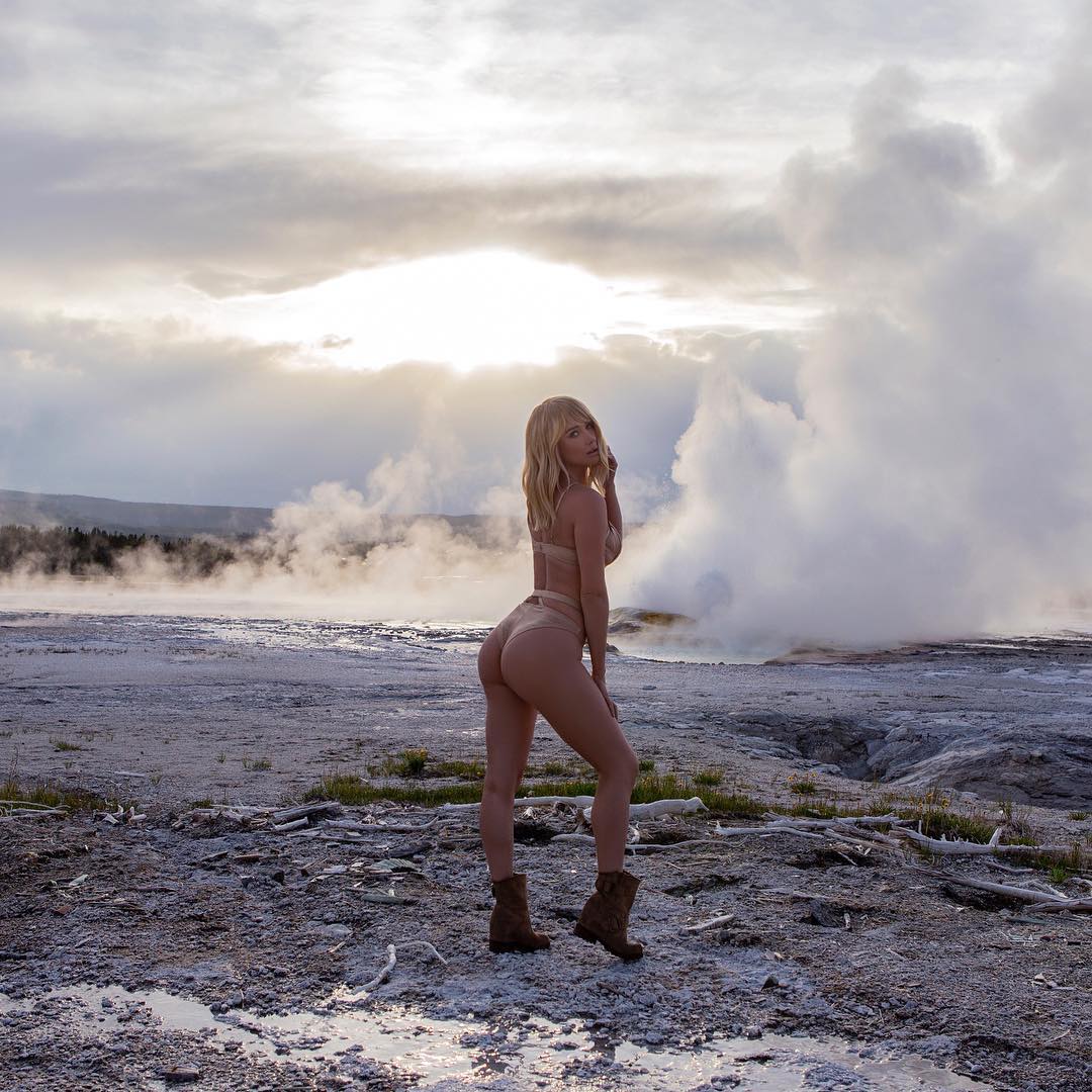 Sara jean underwood hot pics