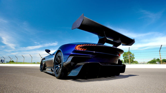 Aston-Martin-Vulcan-Mecum-2