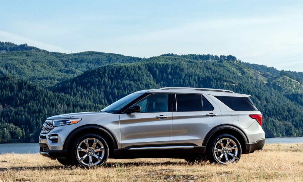 2020 Ford Explorer in Iconic Silver