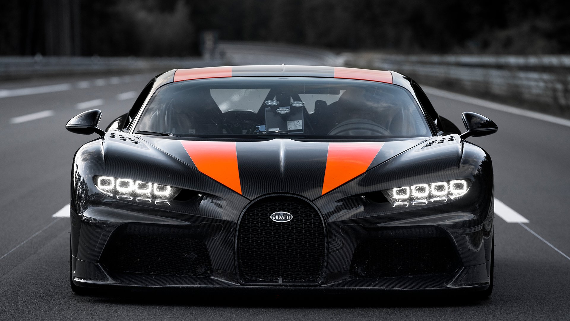 Bugatti Chiron breaks 300 mph barrier 