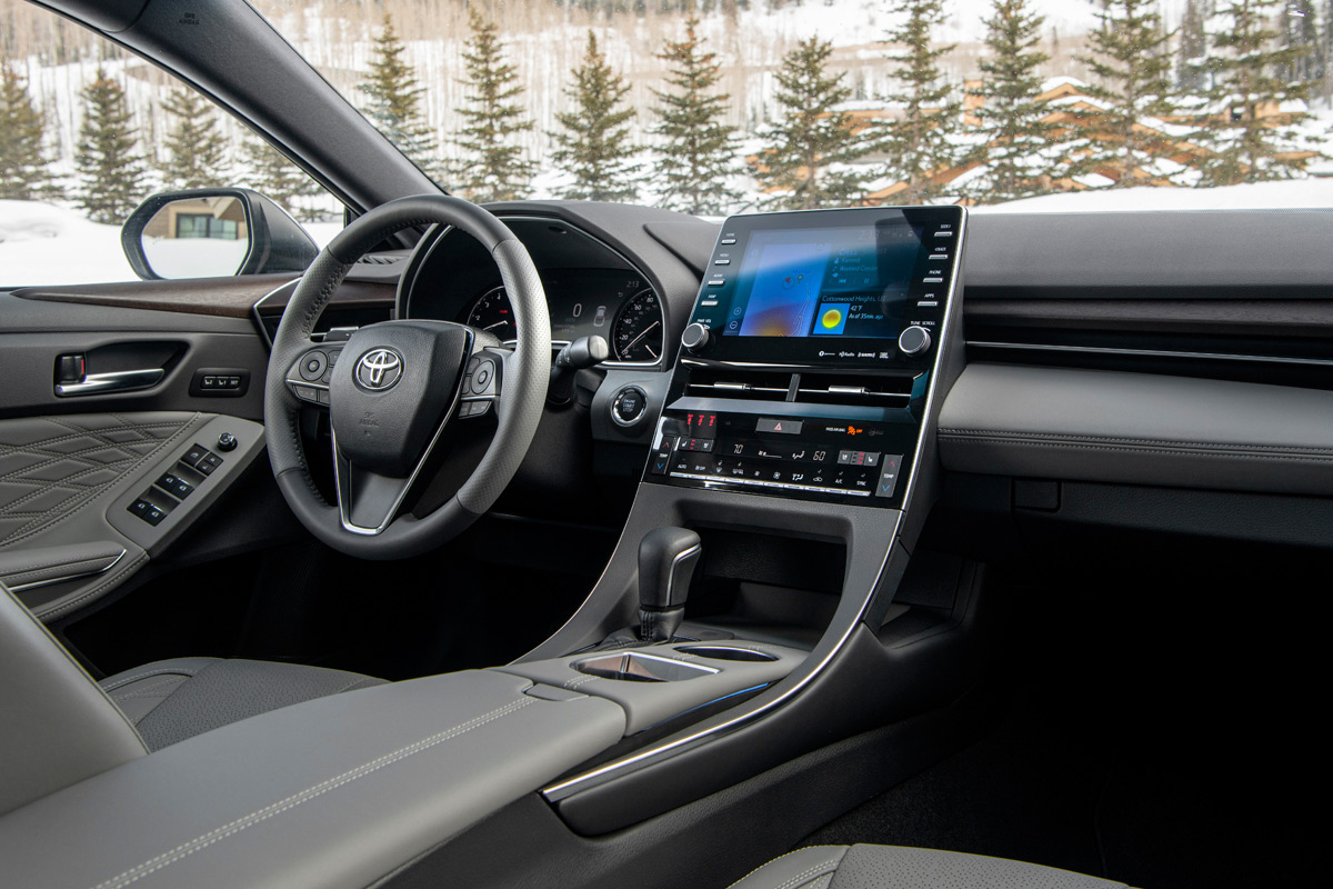 2021 Toyota Avalon AWD interior