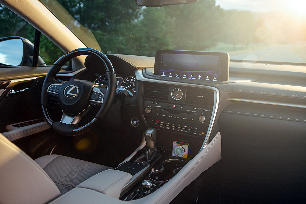 2021 Lexus RX 450h interior