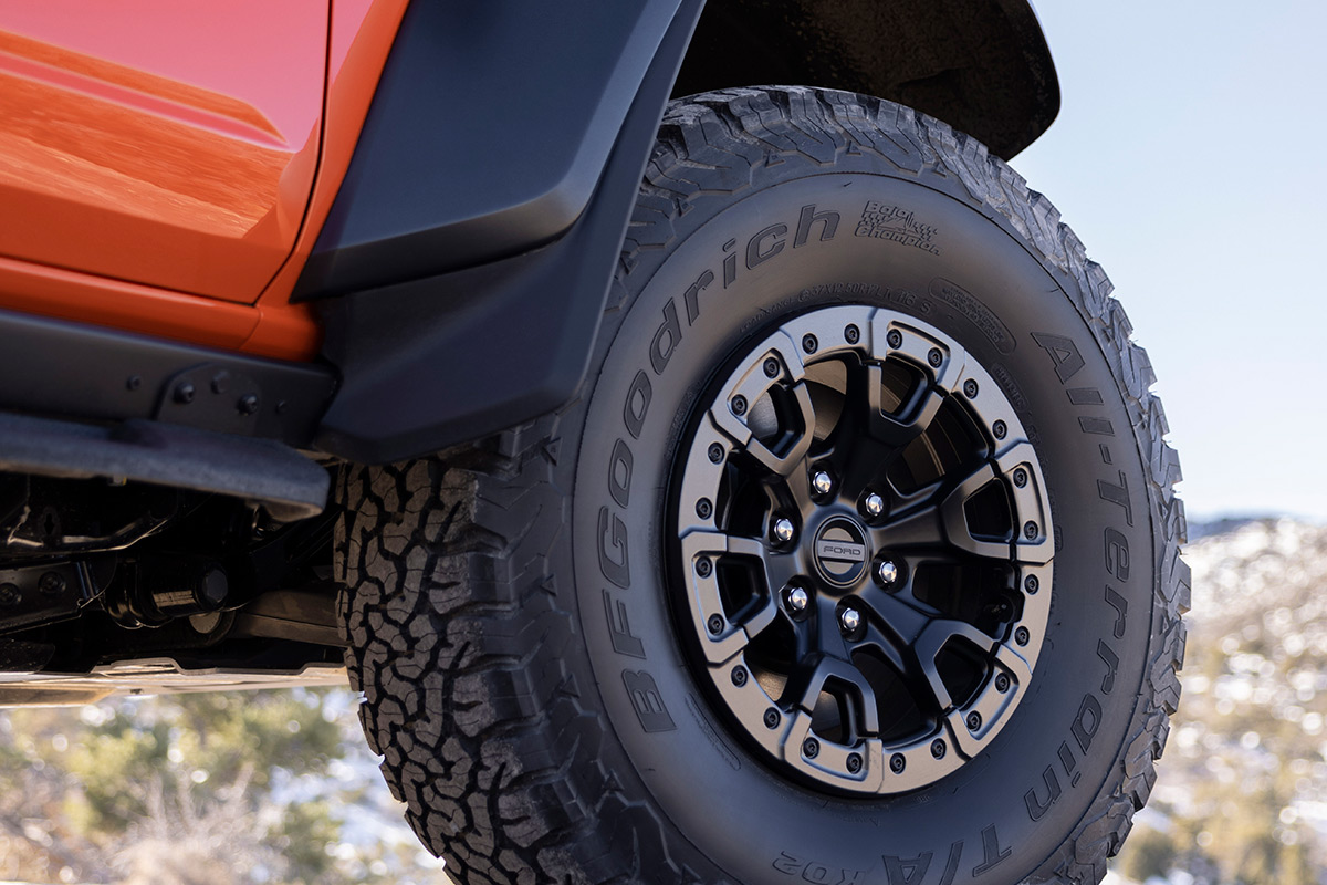 2022 Ford Bronco Raptor 37″ BFG K02 tires